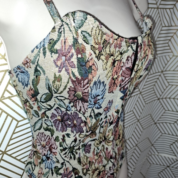 Spaghetti  strap tank cami - Picture 4 of 4